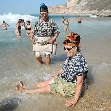 - The Little Star נאזרה