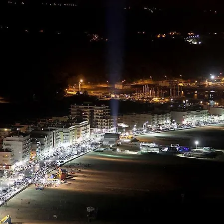 - The Little Star * נאזרה